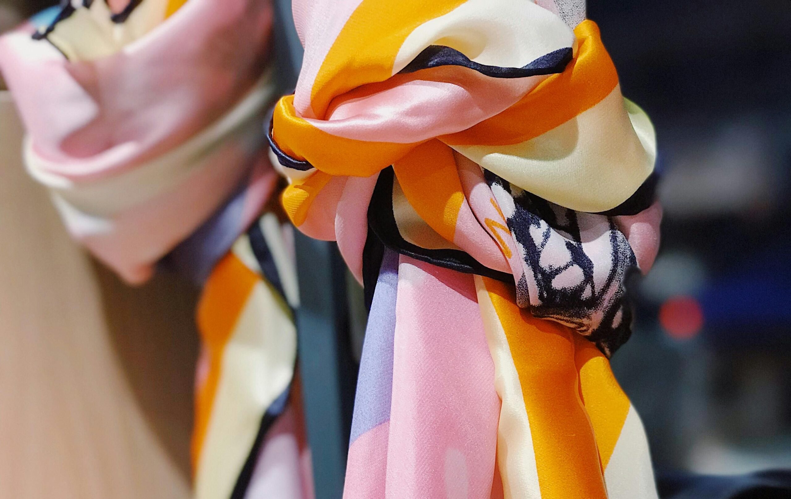 Modni dodaci koji menjaju igru: Kako stilizovati jedan komad na tri načina 1 pexels julieaagaard 2120584 scaled