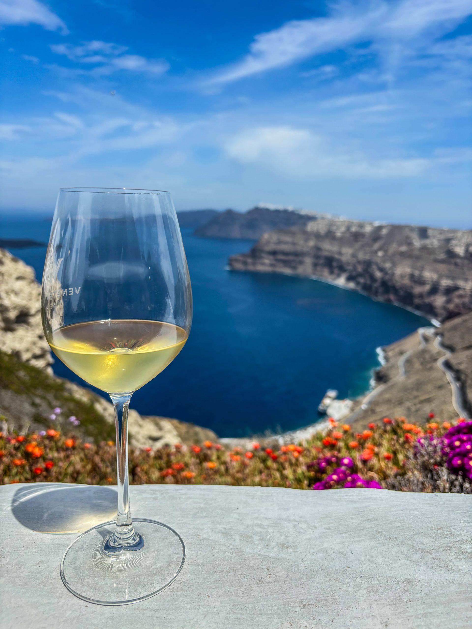 Da li je Santorini bezbedan za turiste? Posetili smo ostrvo i imamo odgovor na to pitanje 4 EFF2BD82 65DE 4C8D A9F7 6F2D0708E911 scaled