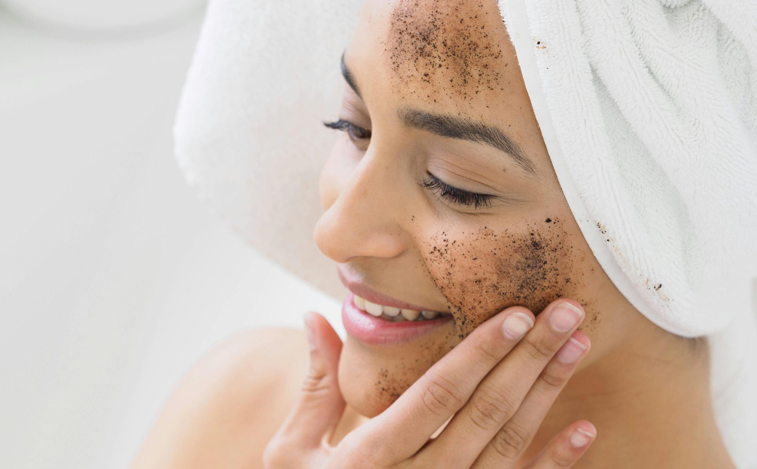 Ne bacajte talog od kafe, pomešajte ga sa vazelinom i gledajte čudo 2 pexels islandhopper x 339537771 14856372 scaled e1747746726448