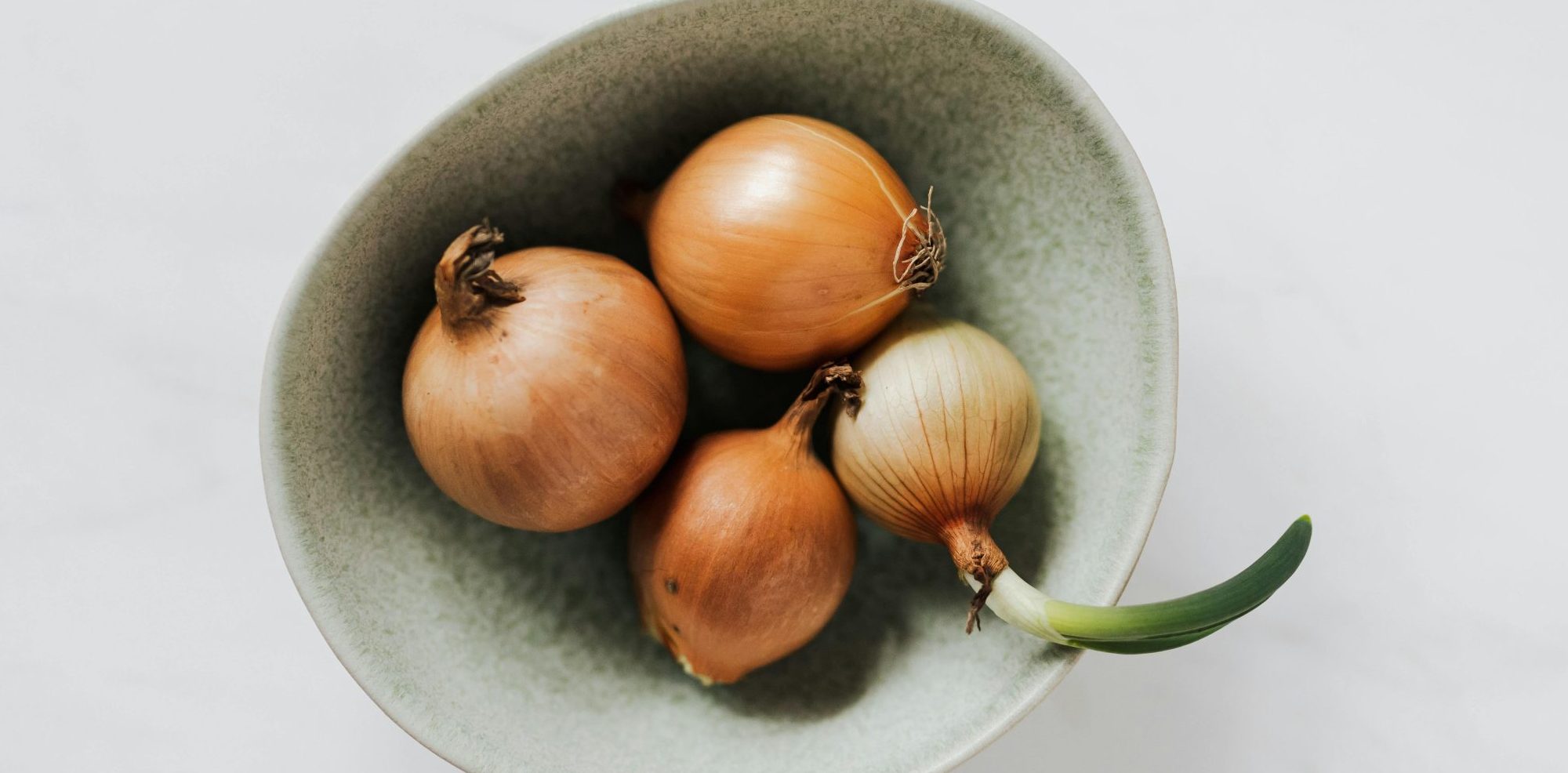 Povrće za oči: Ovih 5 korenova treba jesti skoro svakog dana, ali uz oprez 5 Povrće za oči: Crni luk