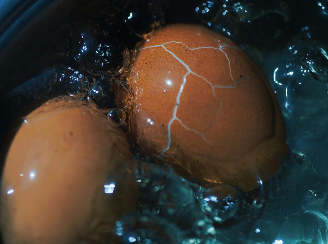 Kako da jaja ne pucaju prilikom kuvanja?