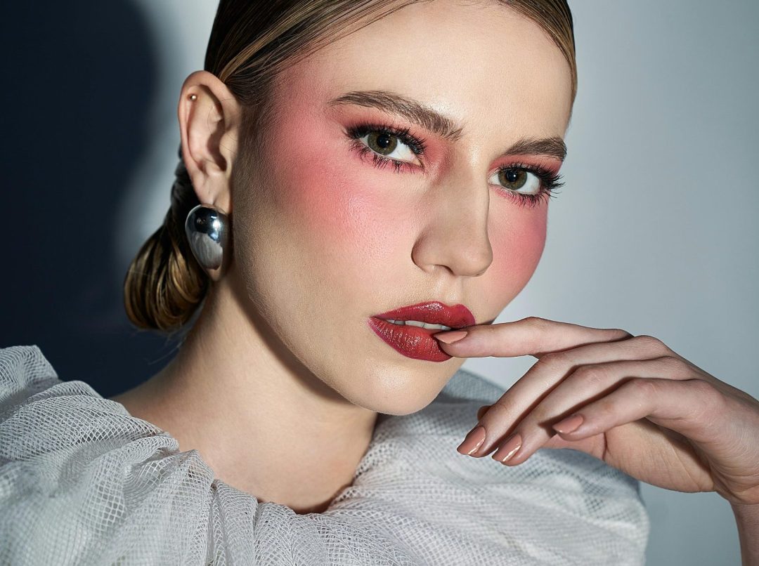 Baby doll trend: Devojka koja liči na lutku