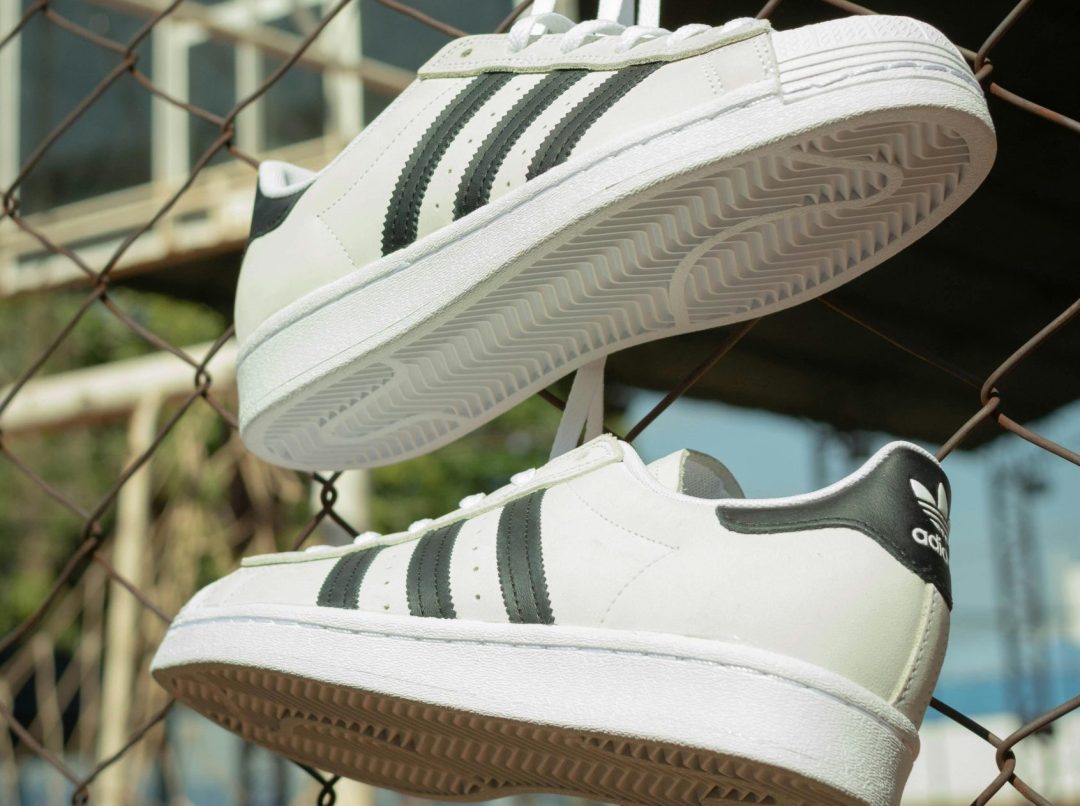 Čišćenje belog đona: Bele patike